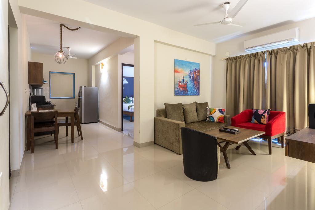 Treebo Trend Zeebo Suites Arpora Bagian luar foto