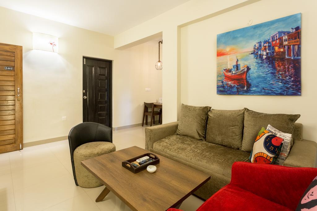 Treebo Trend Zeebo Suites Arpora Bagian luar foto