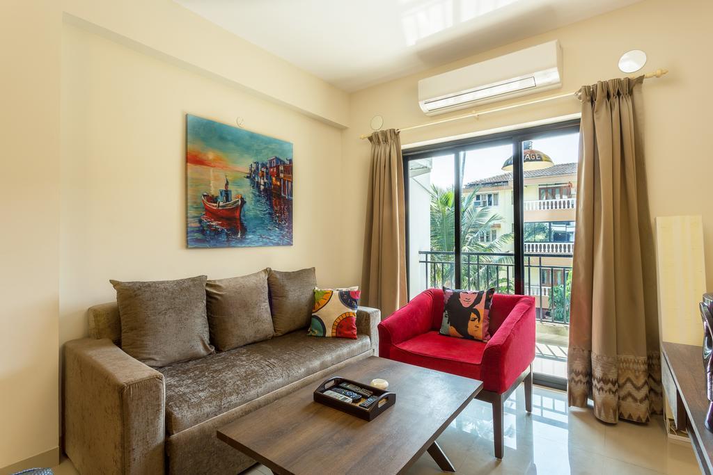 Treebo Trend Zeebo Suites Arpora Bagian luar foto