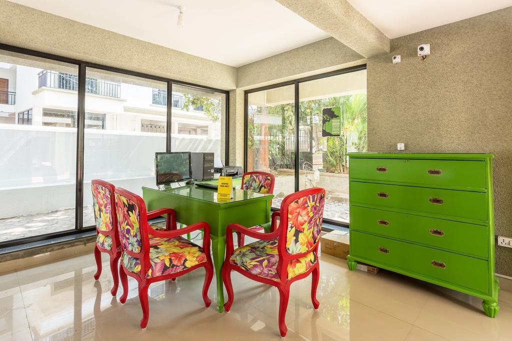 Treebo Trend Zeebo Suites Arpora Bagian luar foto