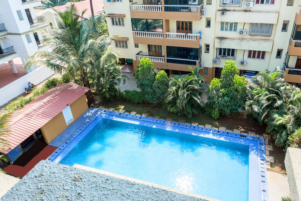 Treebo Trend Zeebo Suites Arpora Bagian luar foto