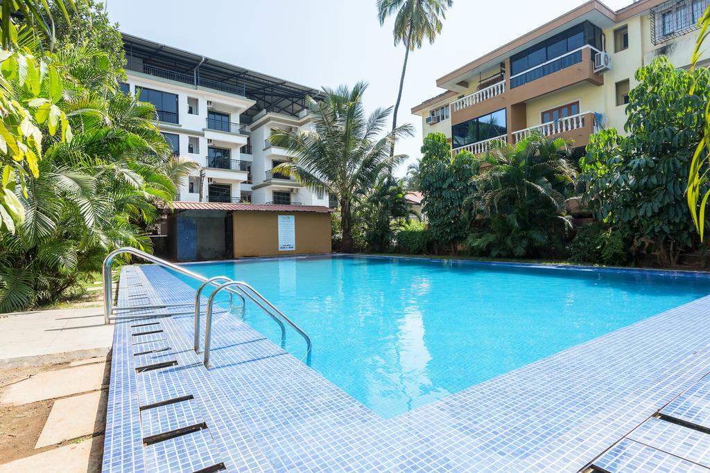 Treebo Trend Zeebo Suites Arpora Bagian luar foto